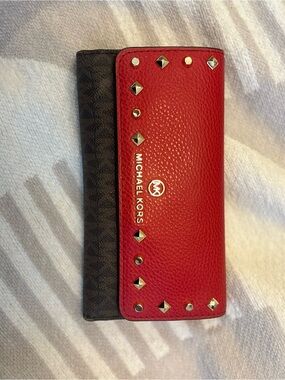 Michael Kors Red Pebbled Leather & Tous Dorp Iridescent Green Wallets